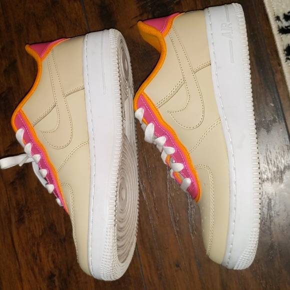 Women's Air Force 1 Low - Picture 5 of 8